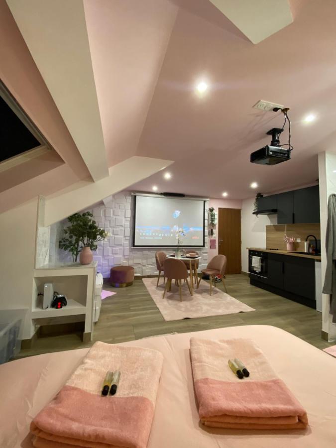 Trith-Saint-Leger Capsule Color Deluxe Balneo I Ecran Home Cinema I Console De Jeux מראה חיצוני תמונה